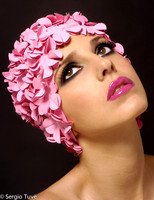 Pinkcaplookindup
